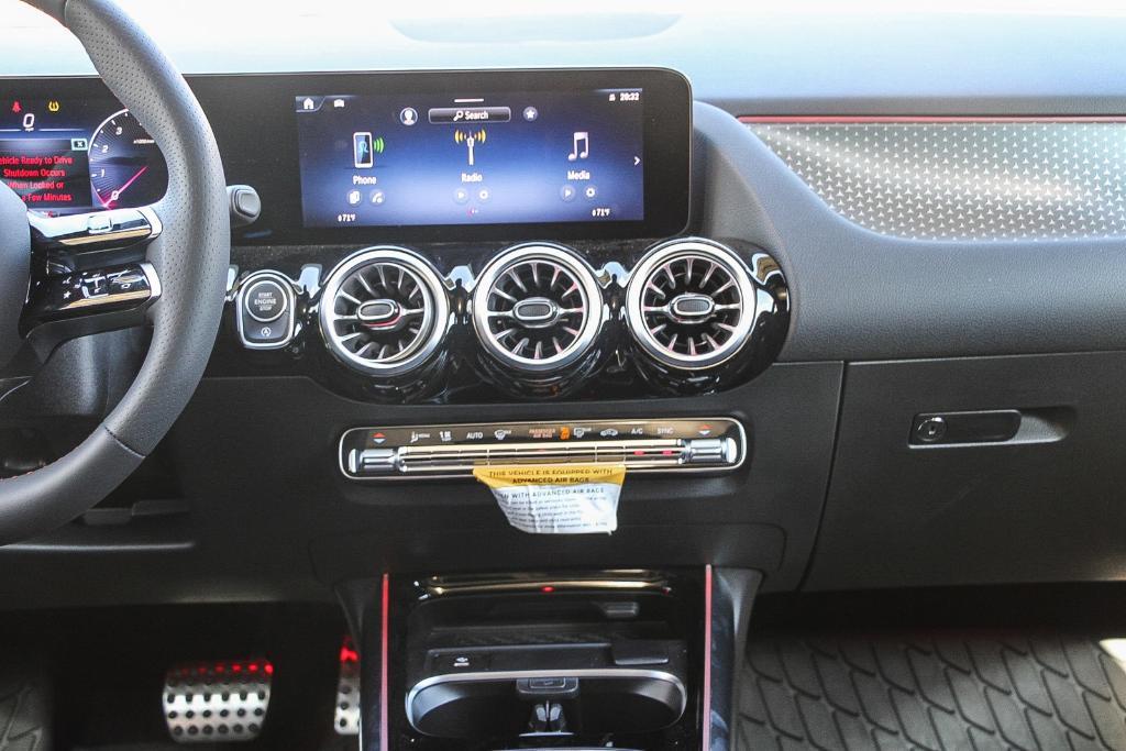 new 2025 Mercedes-Benz GLA 250 car, priced at $52,375