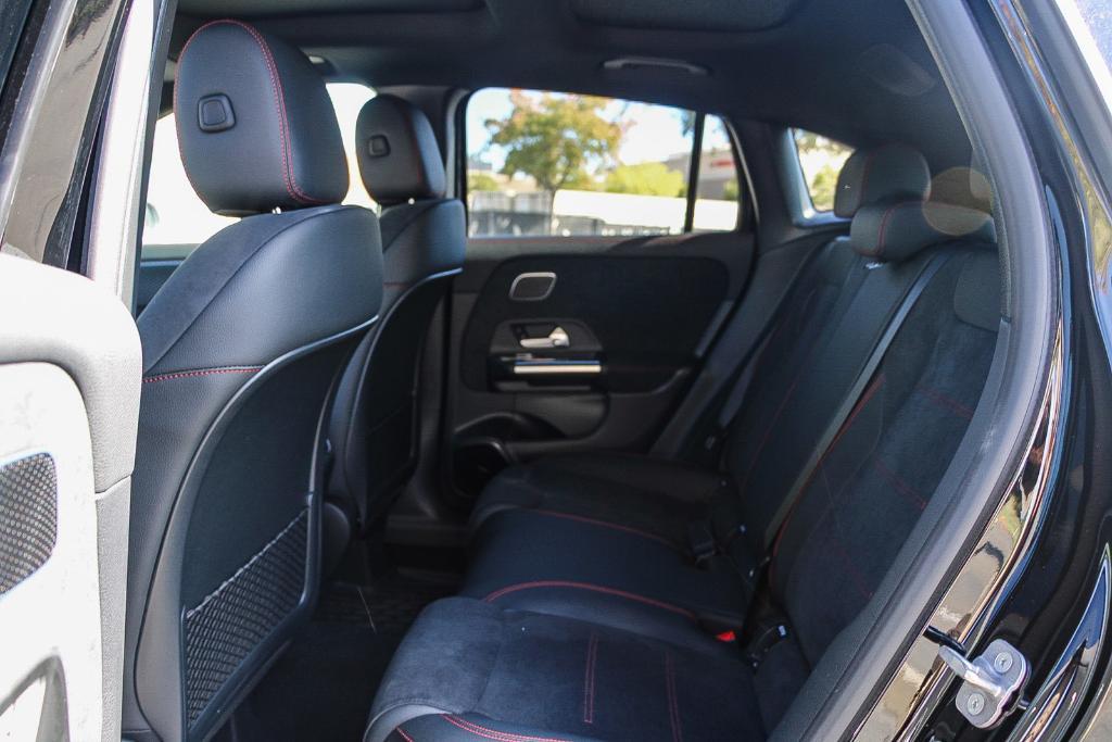 new 2025 Mercedes-Benz GLA 250 car, priced at $52,375