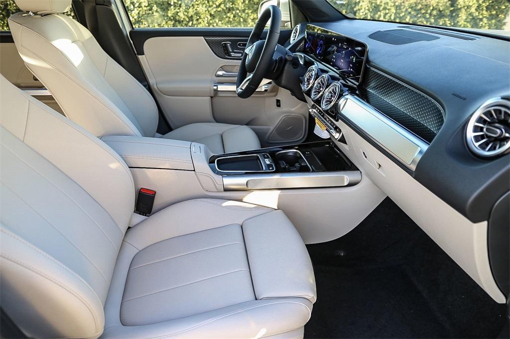 new 2024 Mercedes-Benz EQB 250 car, priced at $58,475