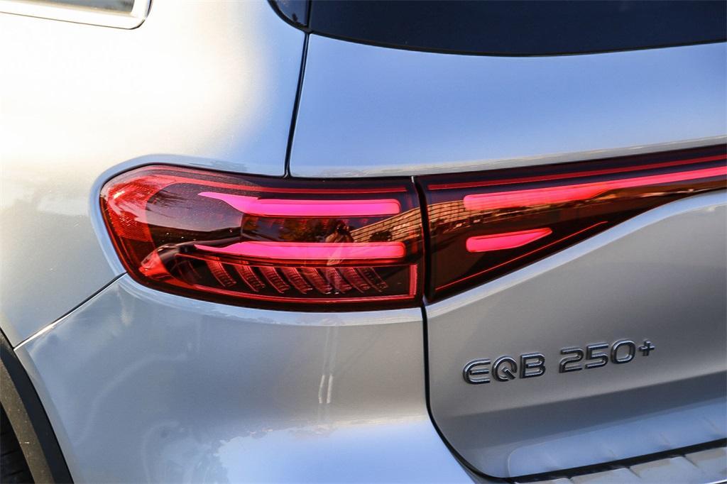new 2024 Mercedes-Benz EQB 250 car, priced at $58,475