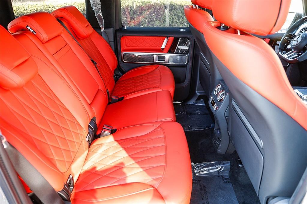 new 2025 Mercedes-Benz AMG G 63 car, priced at $213,335