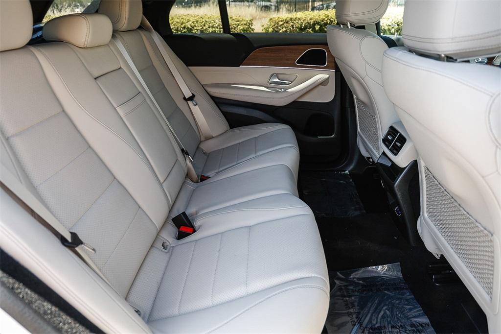 new 2025 Mercedes-Benz GLE 350 car, priced at $64,635