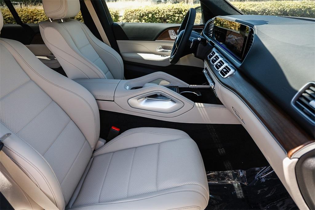 new 2025 Mercedes-Benz GLE 350 car, priced at $64,635