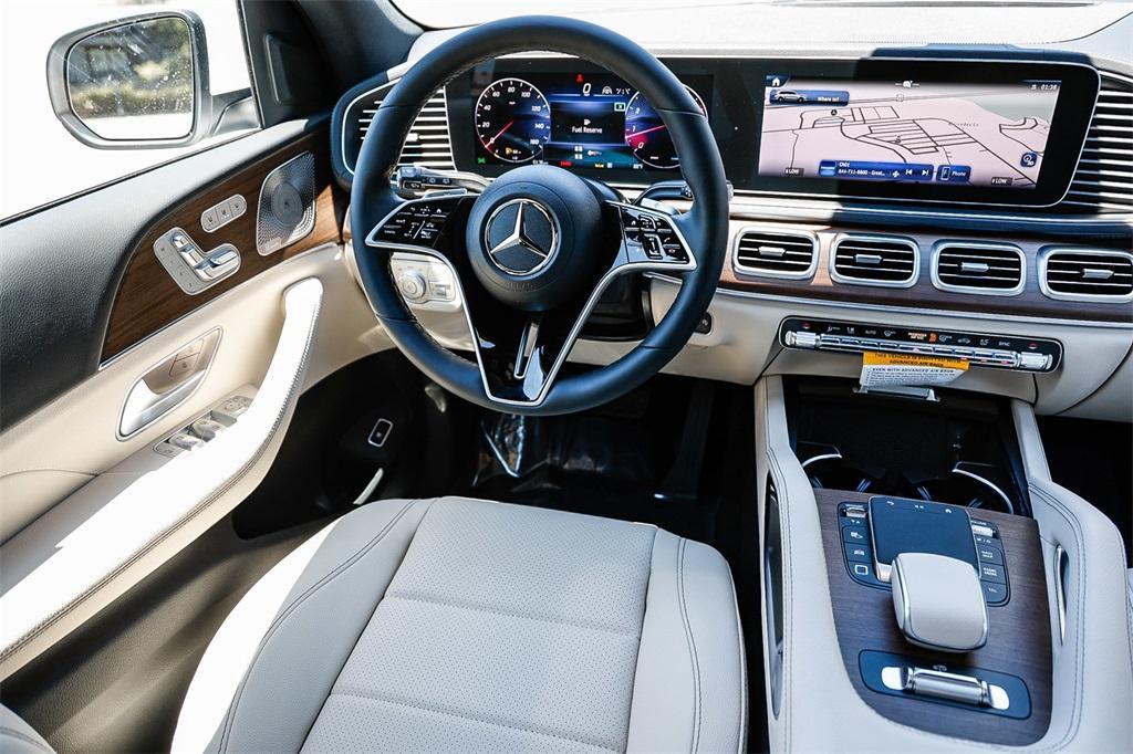 new 2025 Mercedes-Benz GLS 450 car, priced at $91,175