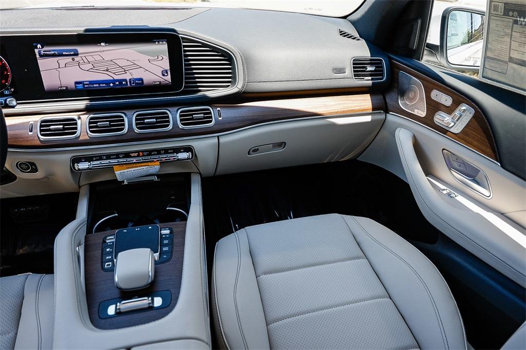 new 2025 Mercedes-Benz GLS 450 car, priced at $91,175