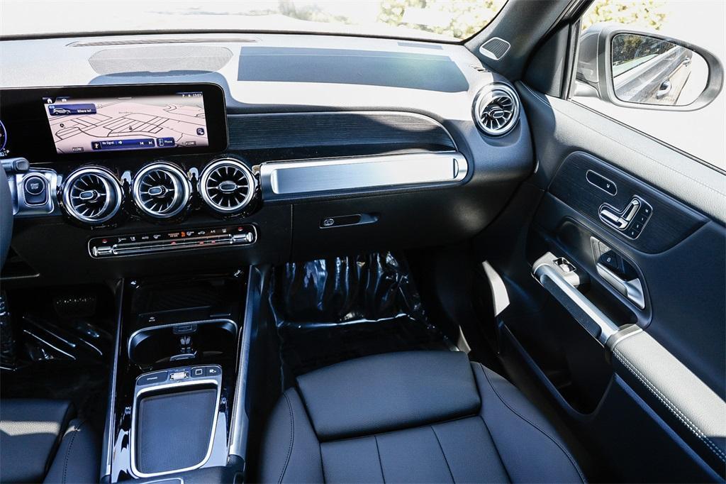 new 2025 Mercedes-Benz EQB 300 car, priced at $65,420