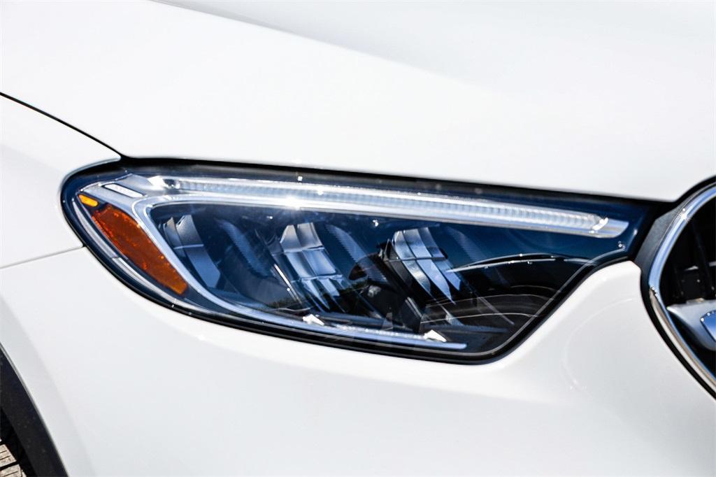 new 2025 Mercedes-Benz GLC 300 car, priced at $51,505