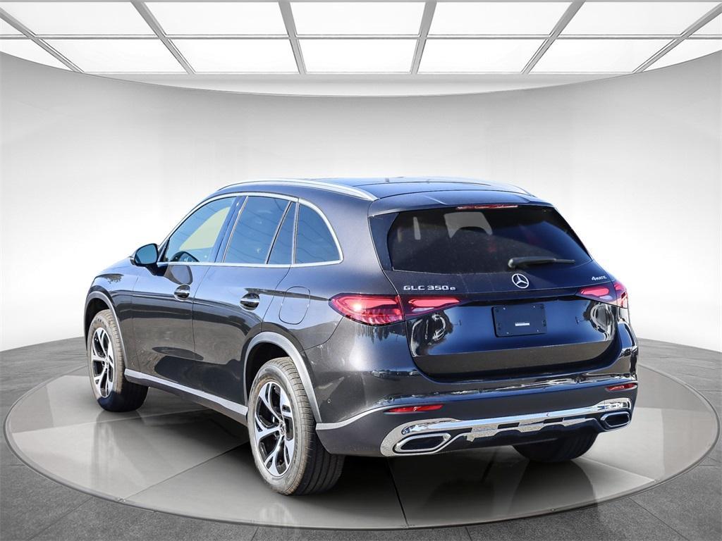 new 2025 Mercedes-Benz GLC 350e car