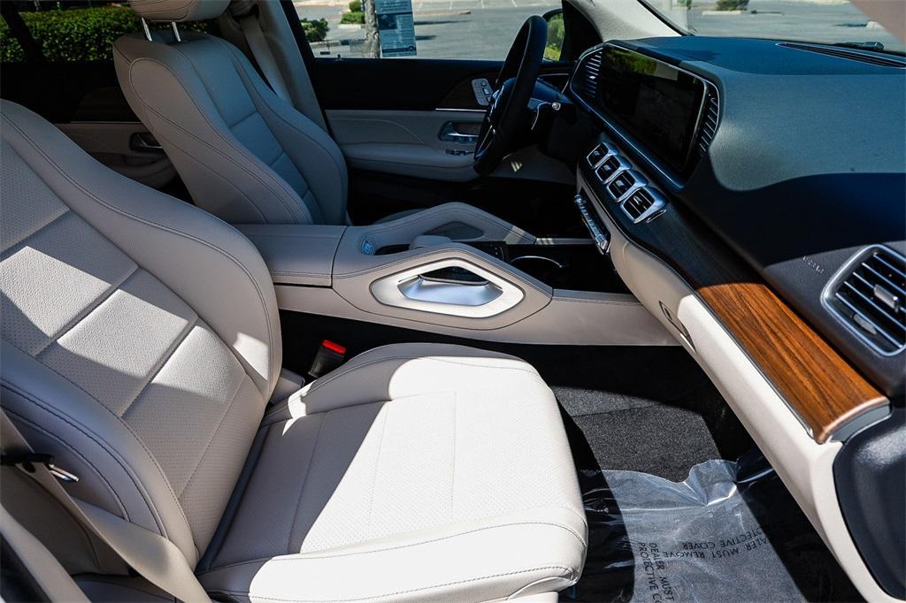 new 2025 Mercedes-Benz GLE 350 car, priced at $67,135
