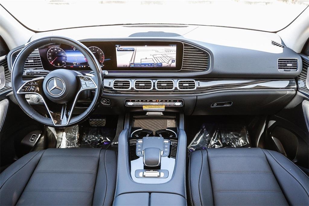 new 2025 Mercedes-Benz GLE 580 car, priced at $102,875
