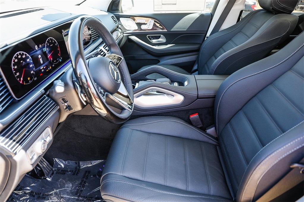 new 2025 Mercedes-Benz GLE 580 car, priced at $102,875