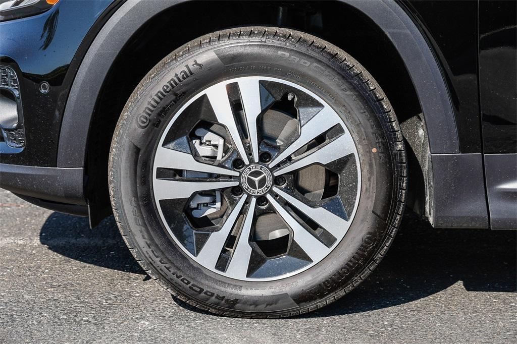 new 2025 Mercedes-Benz GLB 250 car, priced at $49,595