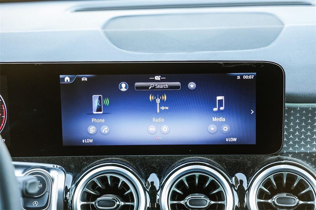 new 2025 Mercedes-Benz GLB 250 car, priced at $49,595
