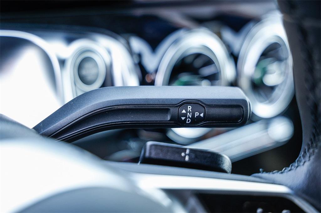 new 2025 Mercedes-Benz GLB 250 car, priced at $49,595