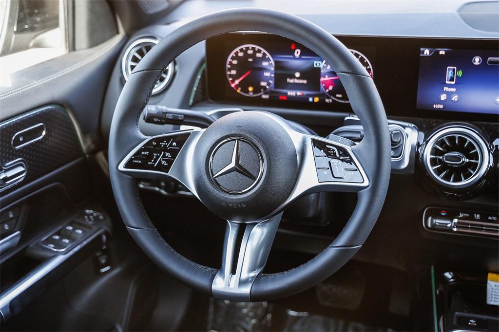 new 2025 Mercedes-Benz GLB 250 car, priced at $49,595