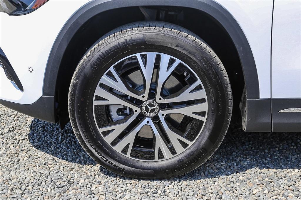 new 2025 Mercedes-Benz GLA 250 car, priced at $47,650