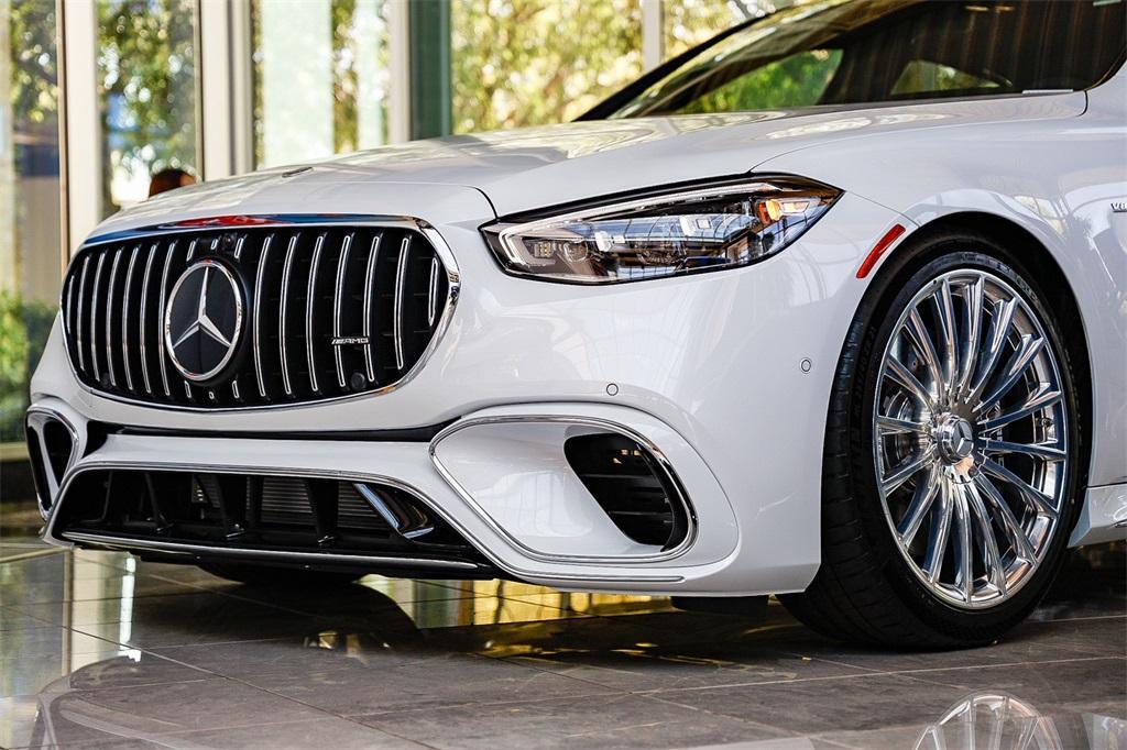 new 2025 Mercedes-Benz AMG S 63 E car, priced at $209,950