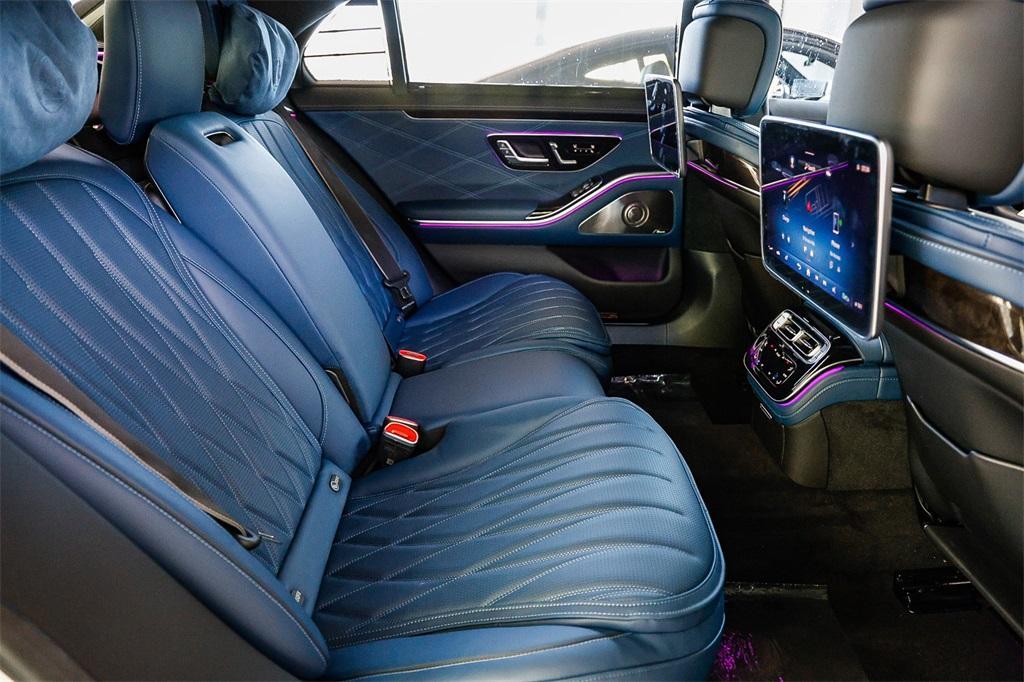 new 2025 Mercedes-Benz AMG S 63 E car, priced at $209,950