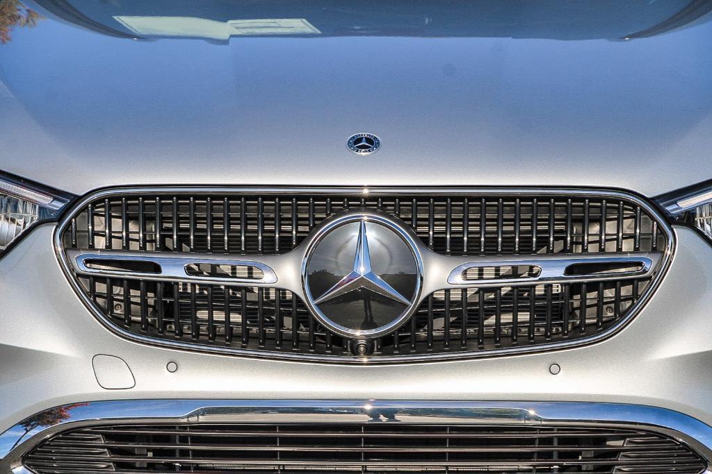 new 2026 Mercedes-Benz GLC 300 car, priced at $57,915