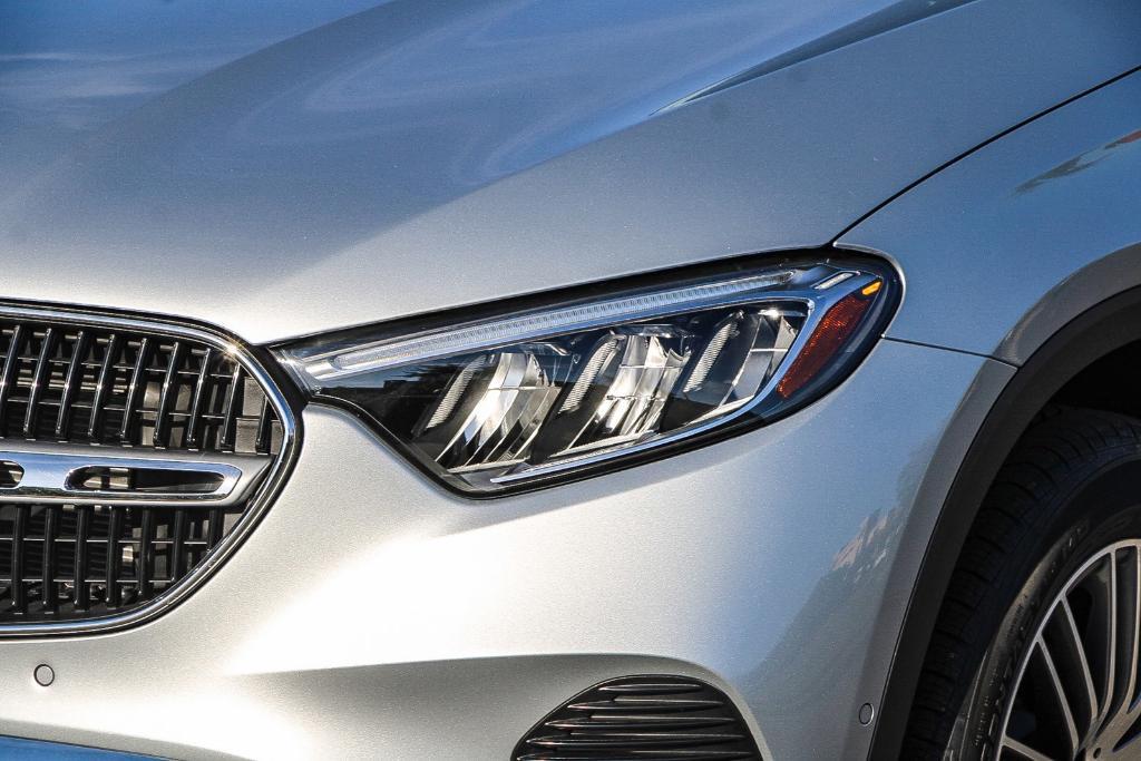 new 2026 Mercedes-Benz GLC 300 car, priced at $57,915