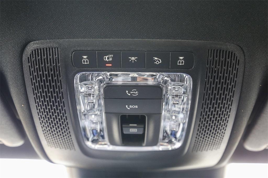 new 2025 Mercedes-Benz CLA 250 car, priced at $53,225
