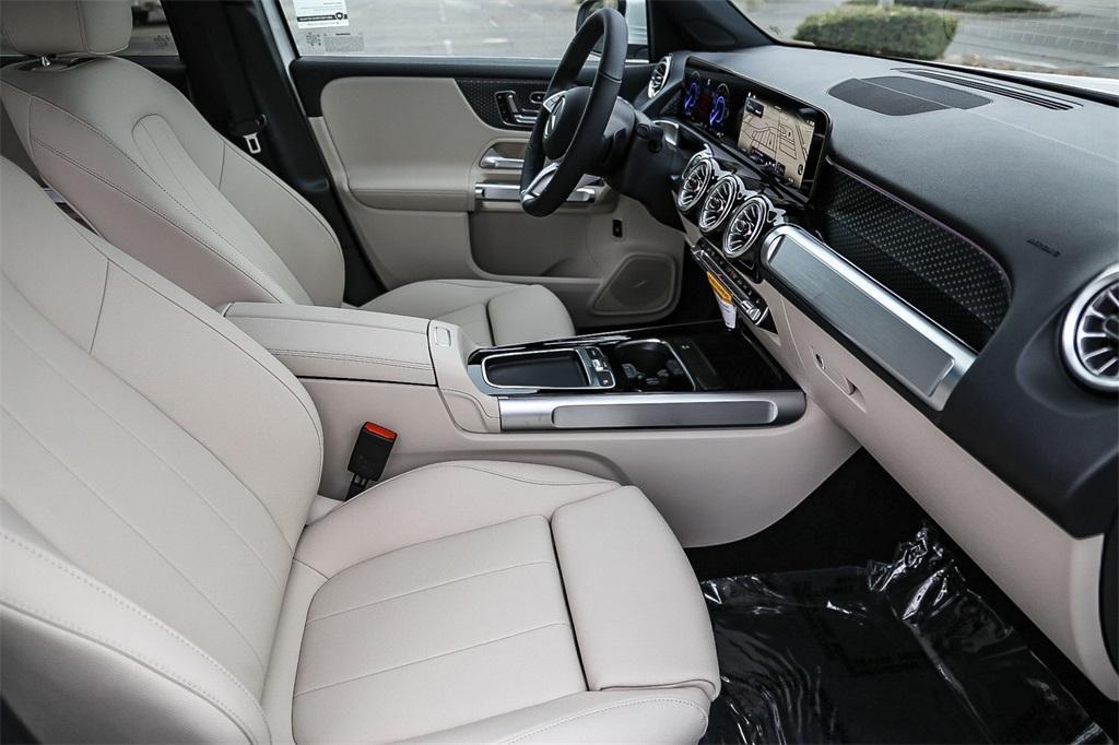 new 2024 Mercedes-Benz EQB 300 car, priced at $59,295