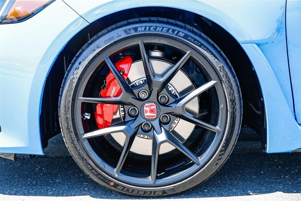 used 2025 Honda Civic Type R car, priced at $50,744