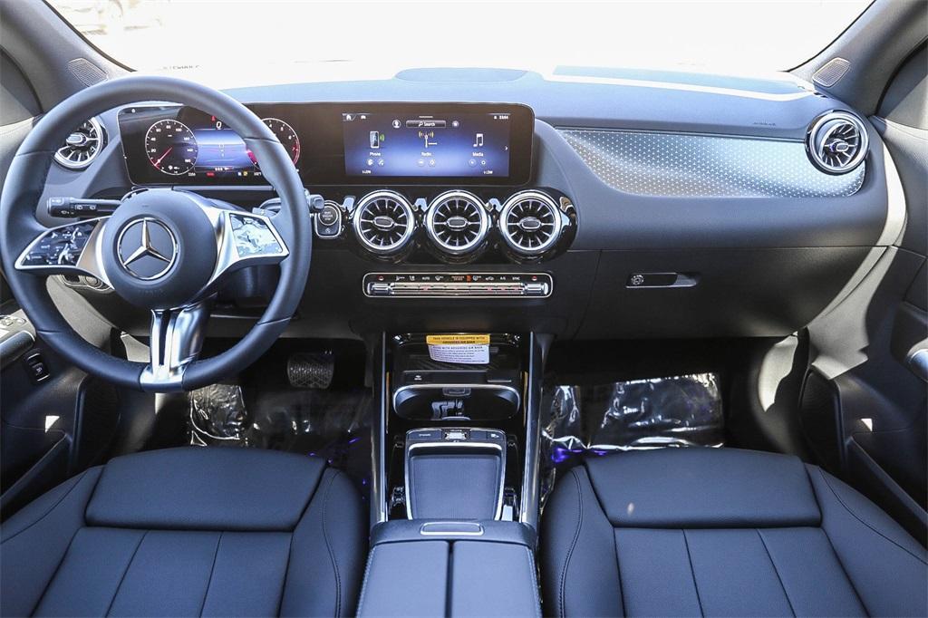 new 2025 Mercedes-Benz GLA 250 car, priced at $47,650
