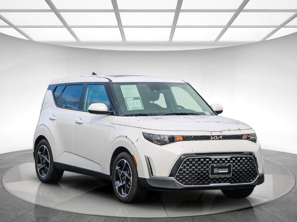 used 2024 Kia Soul car, priced at $20,595