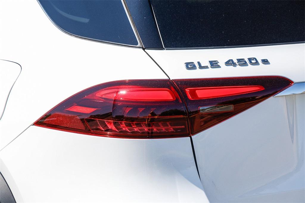 new 2025 Mercedes-Benz GLE 450e car
