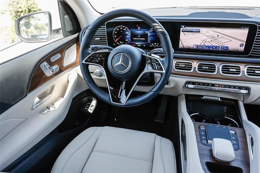 new 2025 Mercedes-Benz GLE 450e car