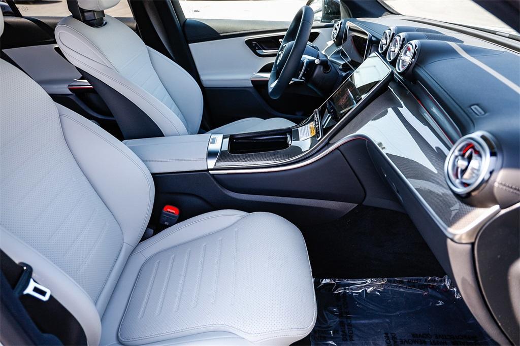 new 2025 Mercedes-Benz GLC 350e car