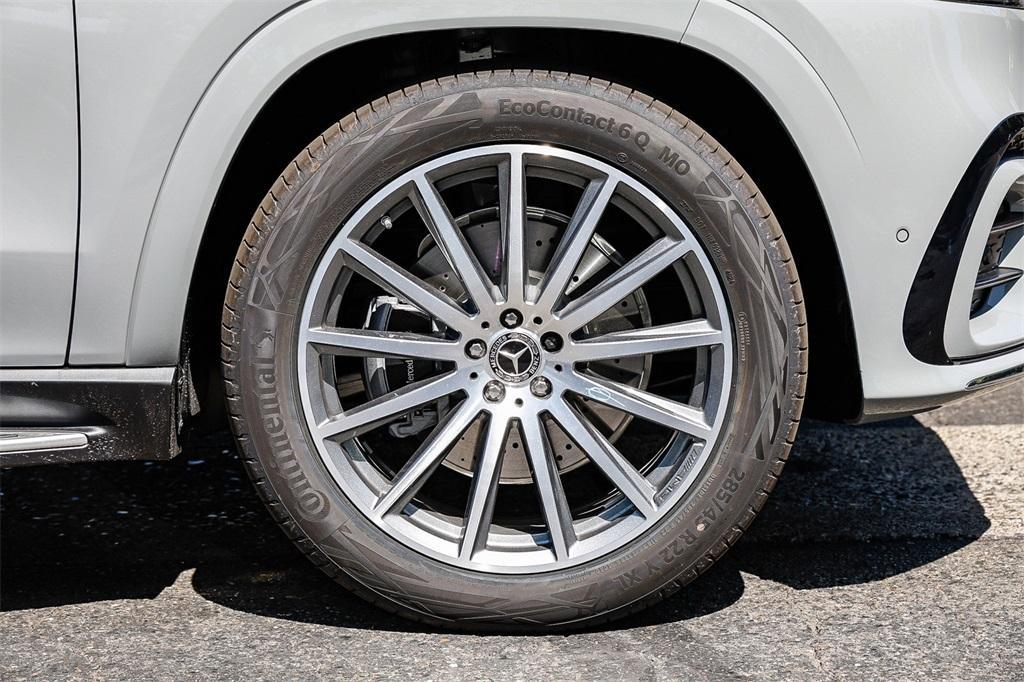 new 2025 Mercedes-Benz GLS 450 car, priced at $101,275