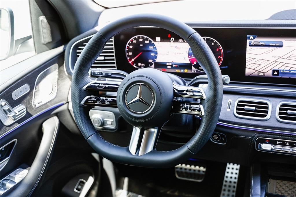 new 2025 Mercedes-Benz GLS 450 car, priced at $101,275