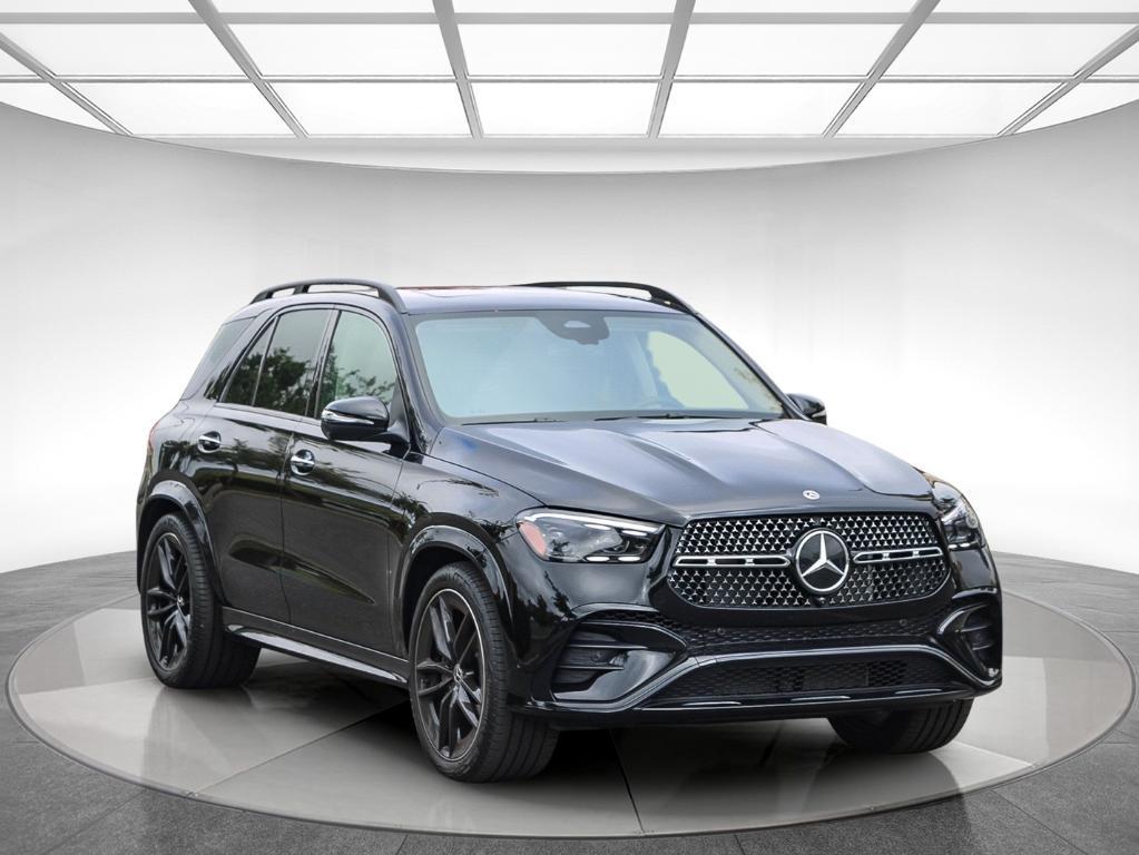 new 2026 Mercedes-Benz GLE 580 car, priced at $104,365