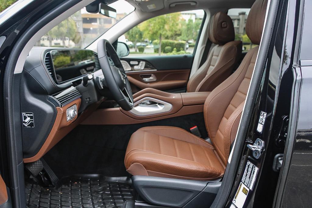 new 2026 Mercedes-Benz GLE 580 car, priced at $104,365