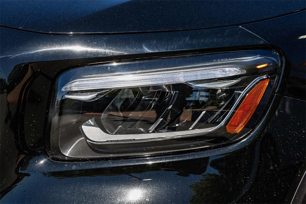 new 2025 Mercedes-Benz GLB 250 car, priced at $51,590