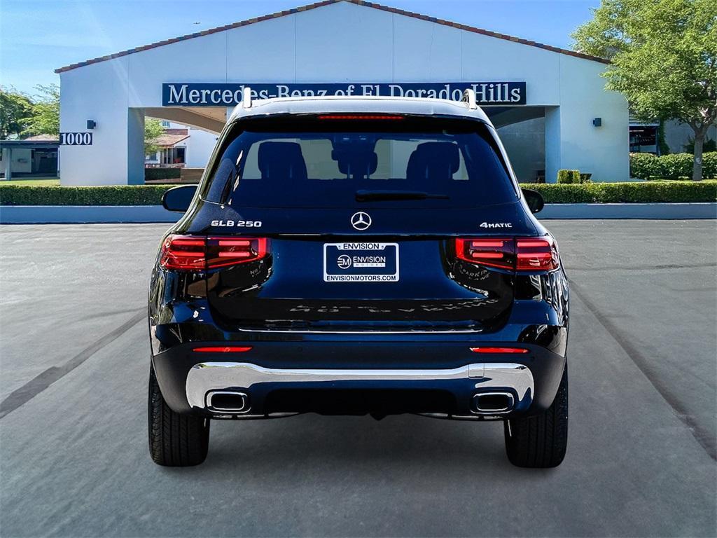 new 2025 Mercedes-Benz GLB 250 car, priced at $51,590