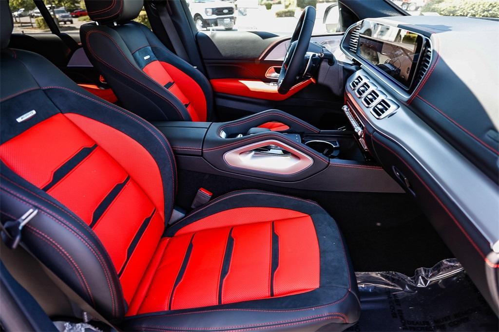 new 2025 Mercedes-Benz AMG GLE 53 car, priced at $93,335