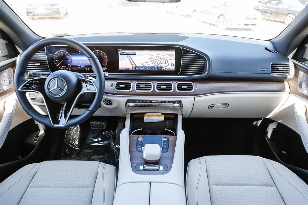 new 2025 Mercedes-Benz GLS 450 car, priced at $91,775