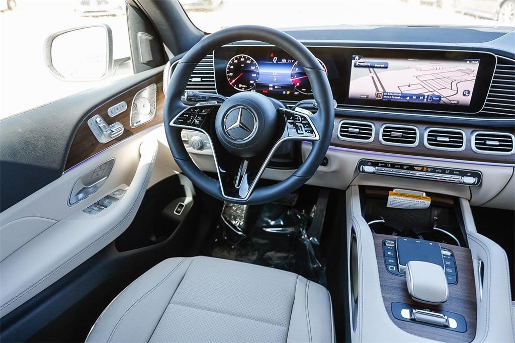 new 2025 Mercedes-Benz GLS 450 car, priced at $91,775