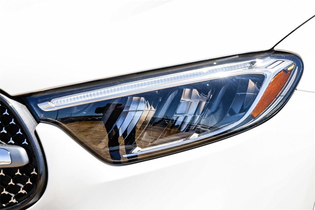 new 2025 Mercedes-Benz GLC 350e car, priced at $67,605