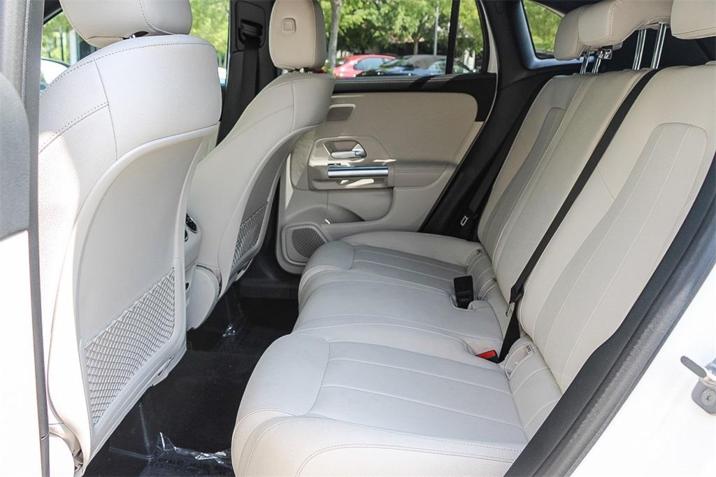 used 2024 Mercedes-Benz GLA 250 car, priced at $37,977