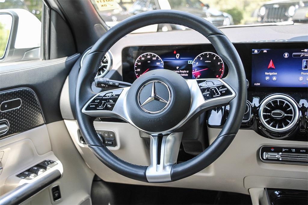 used 2024 Mercedes-Benz GLA 250 car, priced at $37,977