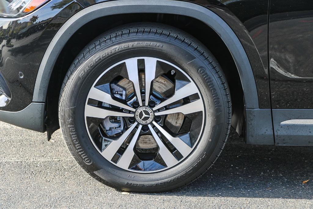 used 2025 Mercedes-Benz GLA 250 car, priced at $43,990