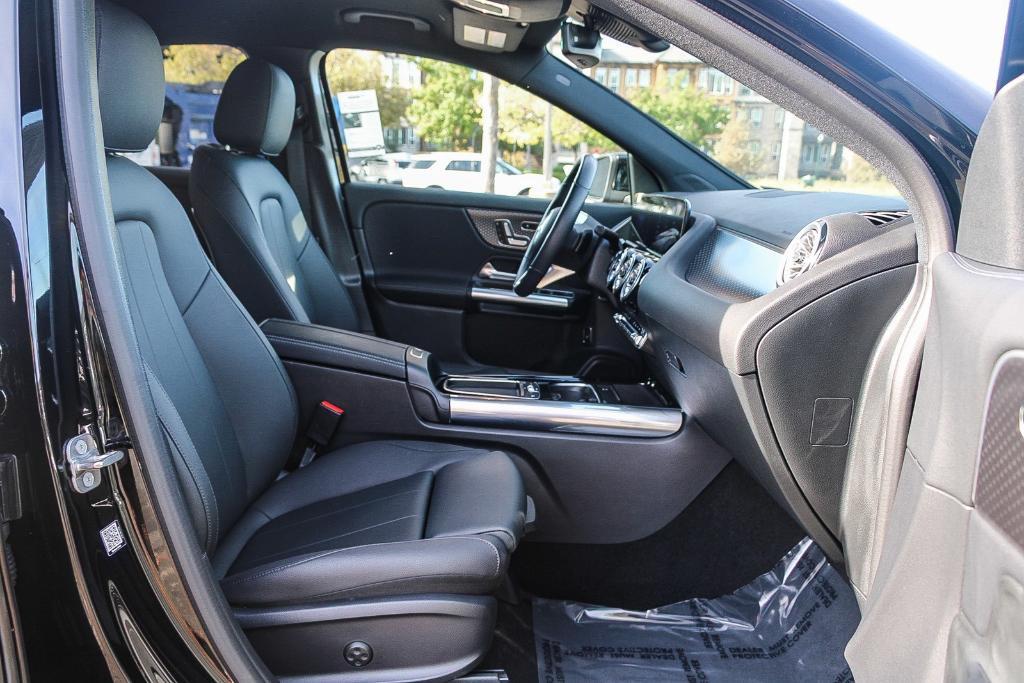 used 2025 Mercedes-Benz GLA 250 car, priced at $43,990