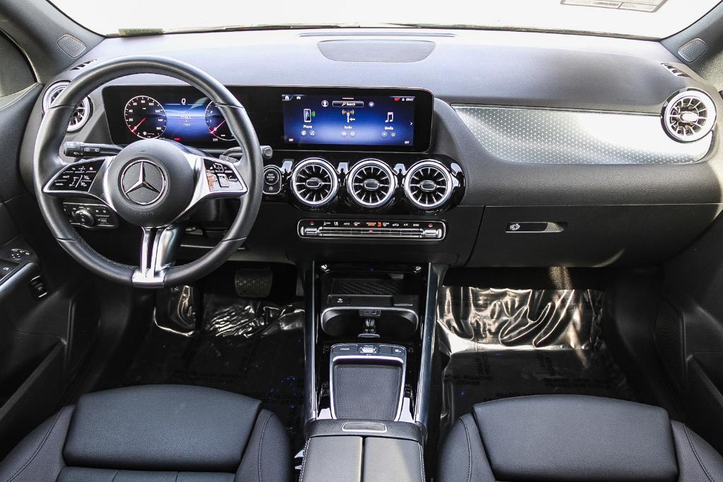 used 2025 Mercedes-Benz GLA 250 car, priced at $43,990