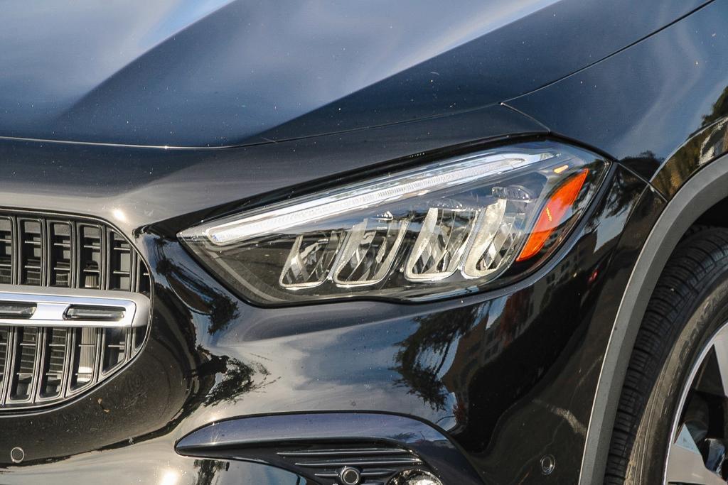 used 2025 Mercedes-Benz GLA 250 car, priced at $43,990