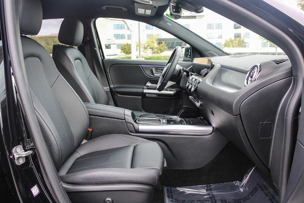 used 2025 Mercedes-Benz GLA 250 car, priced at $45,295