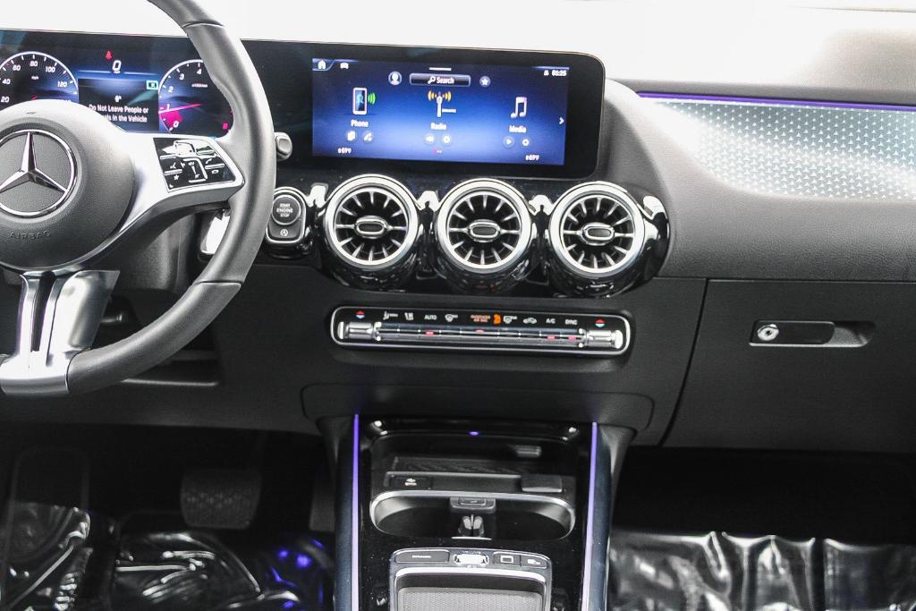 used 2025 Mercedes-Benz GLA 250 car, priced at $45,295